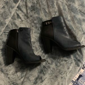 Simply Vera Vera Wang Booties